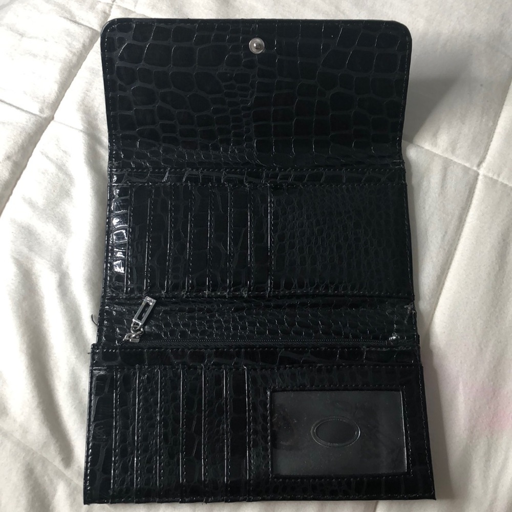 Guess Wallet - Picture 3 of 7